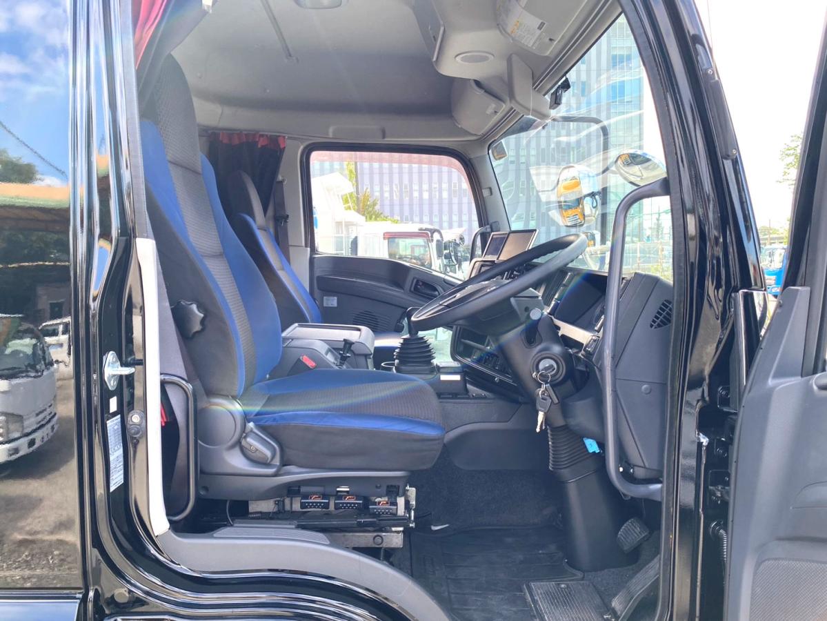 平成29年いすゞギガトラクタヘッドハイルーフQKG-EXD52BD|中古トラックの販売・買取・査定のアイナビ