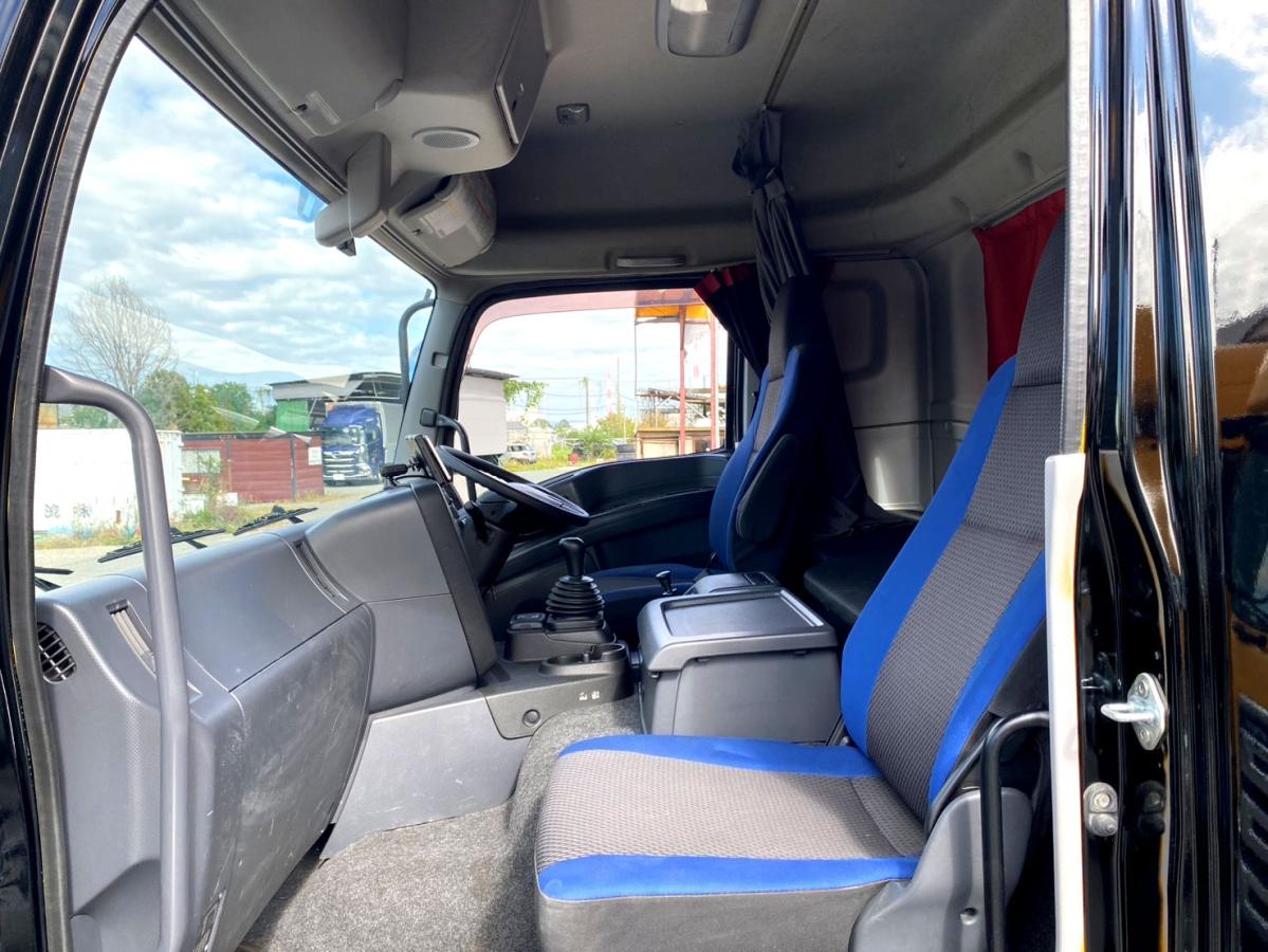 平成29年いすゞギガトラクタヘッドハイルーフQKG-EXD52BD|中古トラックの販売・買取・査定のアイナビ