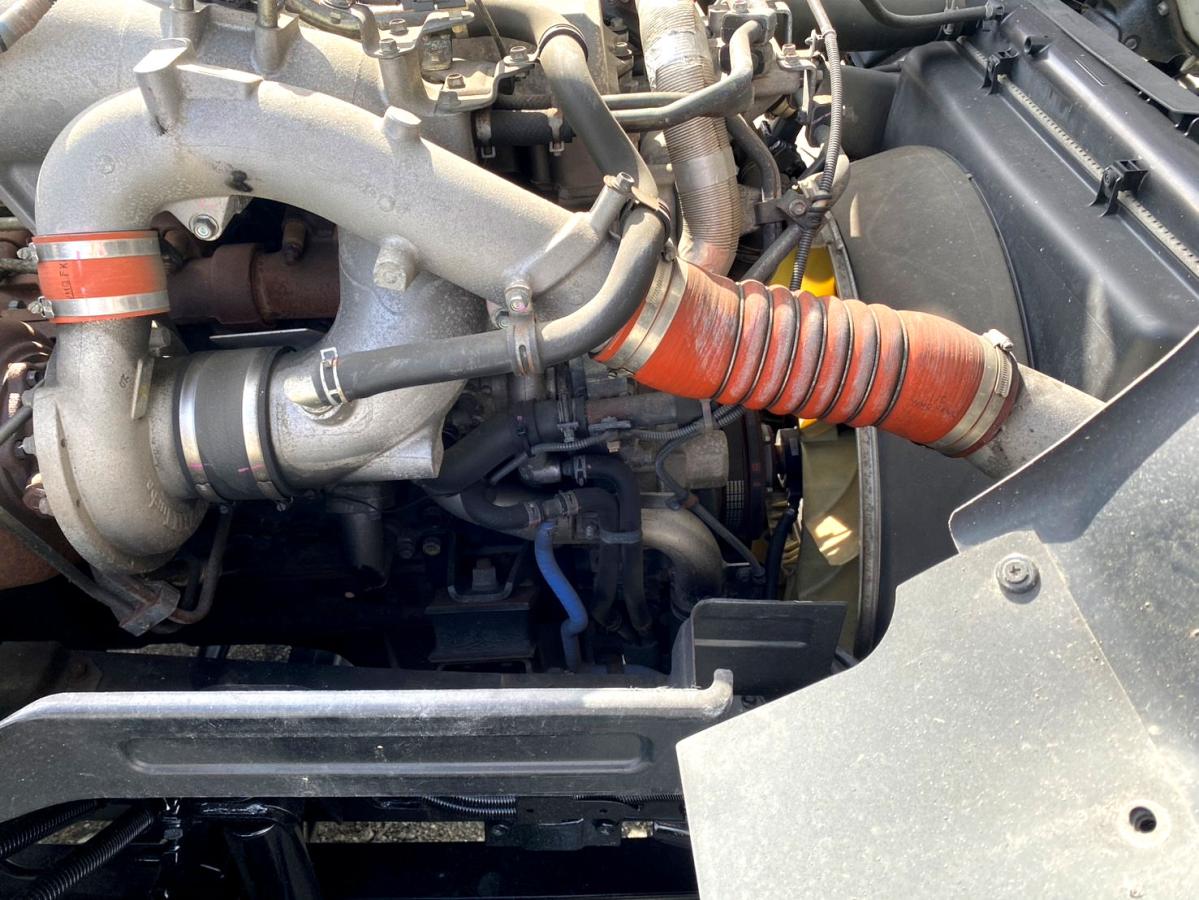 平成29年いすゞギガトラクタヘッドハイルーフQKG-EXD52BD|中古トラックの販売・買取・査定のアイナビ