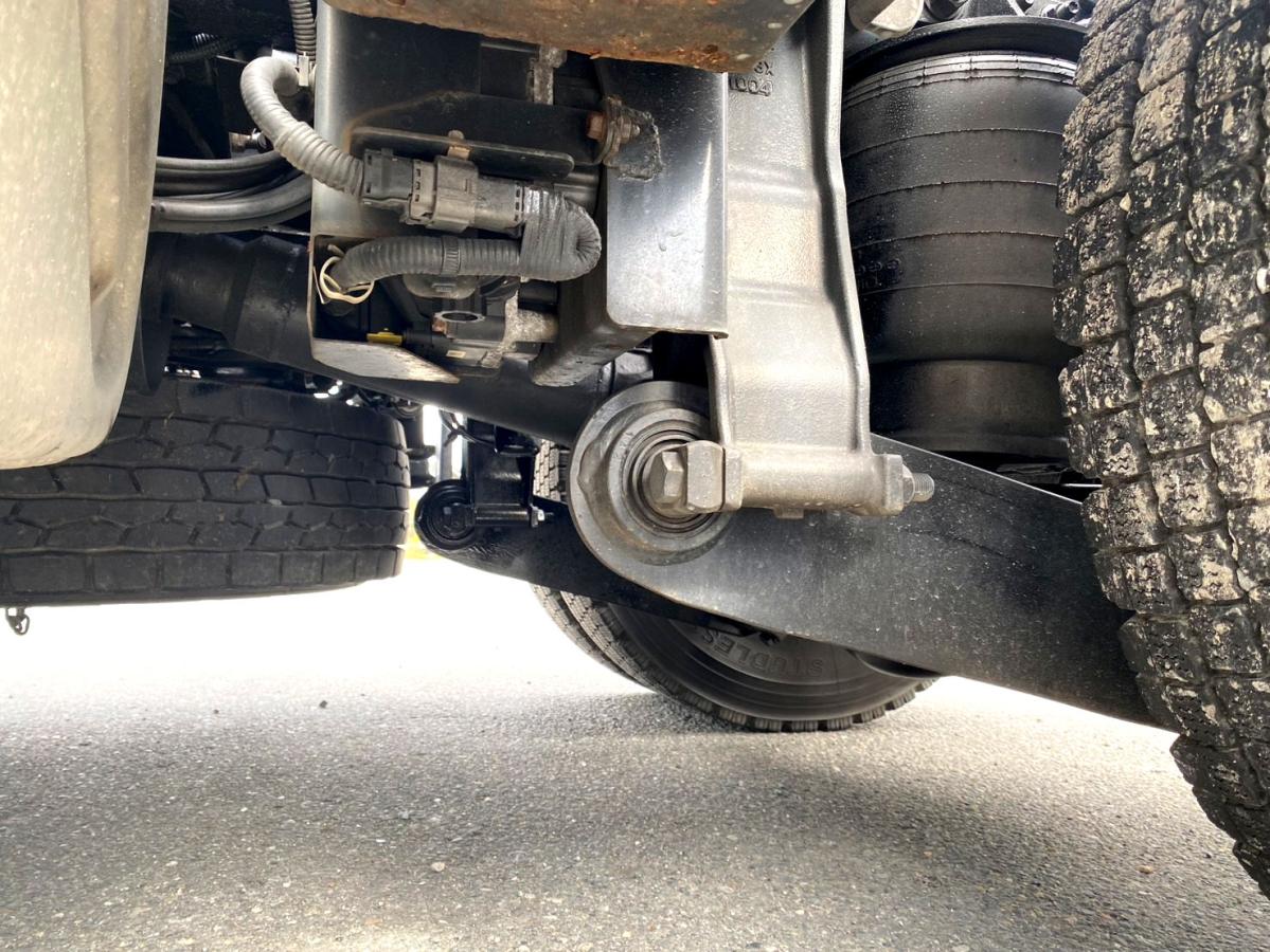 平成29年いすゞギガトラクタヘッドハイルーフQKG-EXD52BD|中古トラックの販売・買取・査定のアイナビ