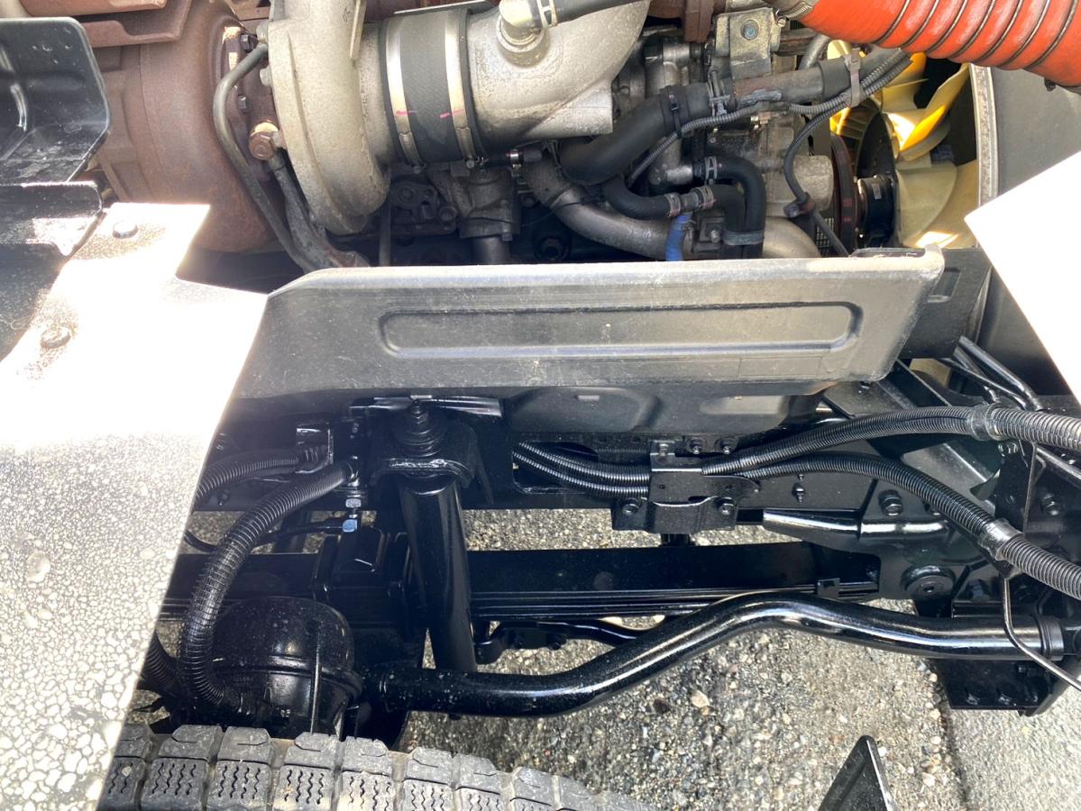 平成29年いすゞギガトラクタヘッドハイルーフQKG-EXD52BD|中古トラックの販売・買取・査定のアイナビ