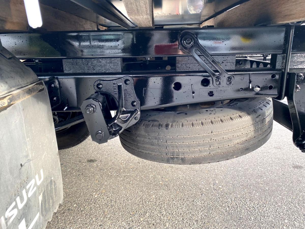 平成26年いすゞエルフ2tタダノクレーンラジコンTKG-NKR85AR|中古トラックの販売・買取・査定のアイナビ