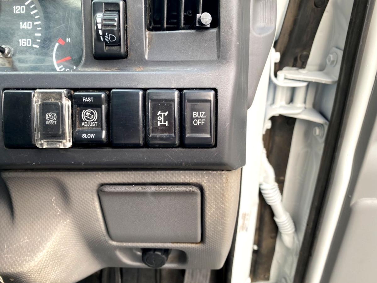 平成26年いすゞエルフ2tタダノクレーンラジコンTKG-NKR85AR|中古トラックの販売・買取・査定のアイナビ