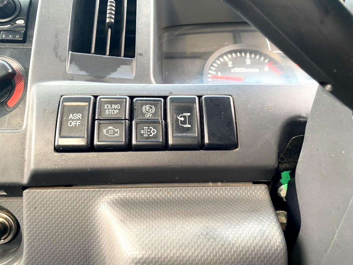 平成26年いすゞエルフ2tタダノクレーンラジコンTKG-NKR85AR|中古トラックの販売・買取・査定のアイナビ