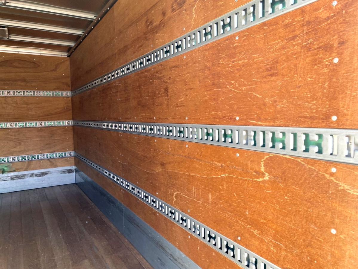 平成27年いすゞエルフ2tアルミバンPG標準ロングTKG-NMR85AN|中古トラックの販売・買取・査定のアイナビ