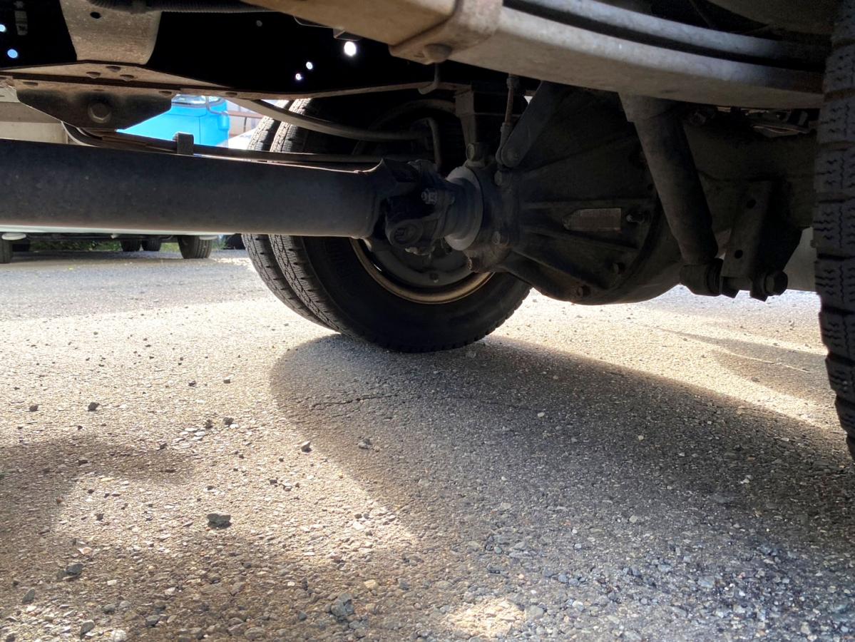 平成27年いすゞエルフ2tアルミバンPG標準ロングTKG-NMR85AN|中古トラックの販売・買取・査定のアイナビ