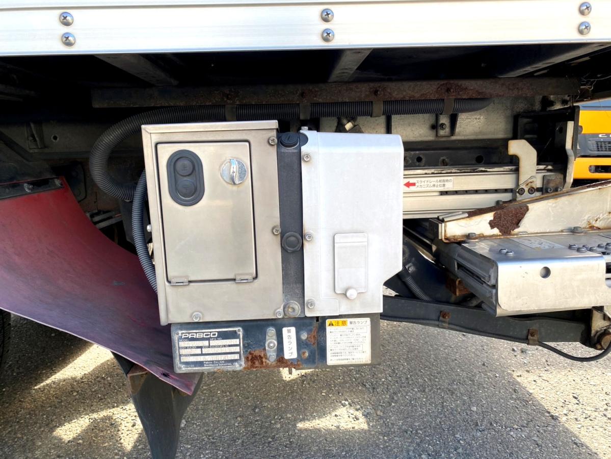 平成27年いすゞエルフ2tアルミバンPG標準ロングTKG-NMR85AN|中古トラックの販売・買取・査定のアイナビ