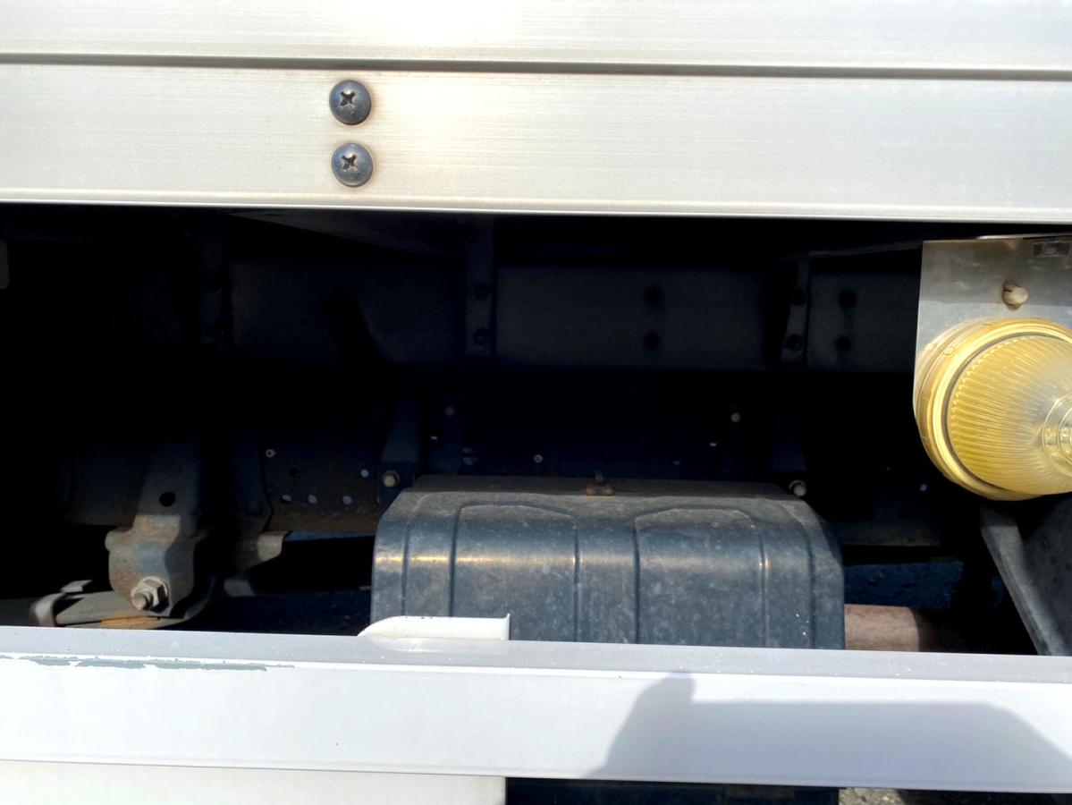 平成27年いすゞエルフ2tアルミバンPG標準ロングTKG-NMR85AN|中古トラックの販売・買取・査定のアイナビ