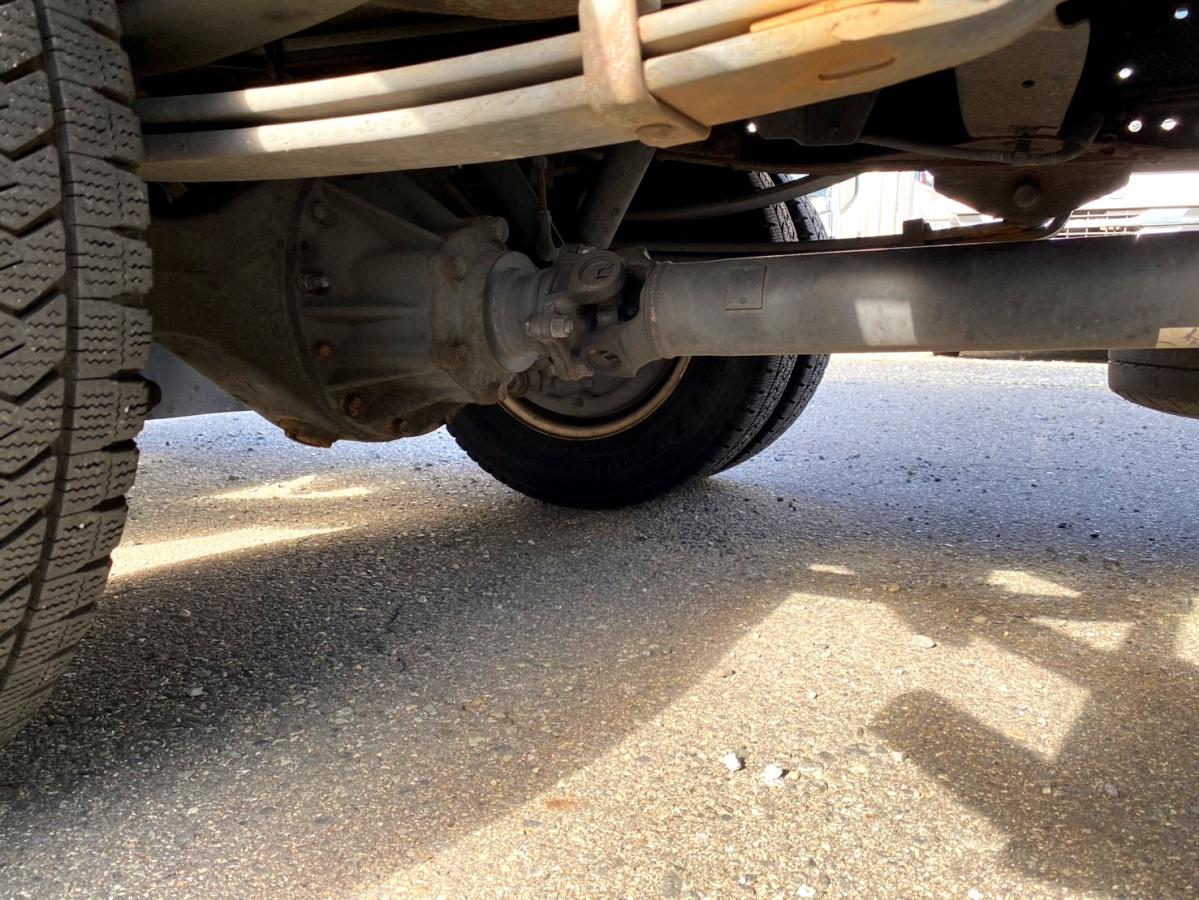 平成27年いすゞエルフ2tアルミバンPG標準ロングTKG-NMR85AN|中古トラックの販売・買取・査定のアイナビ