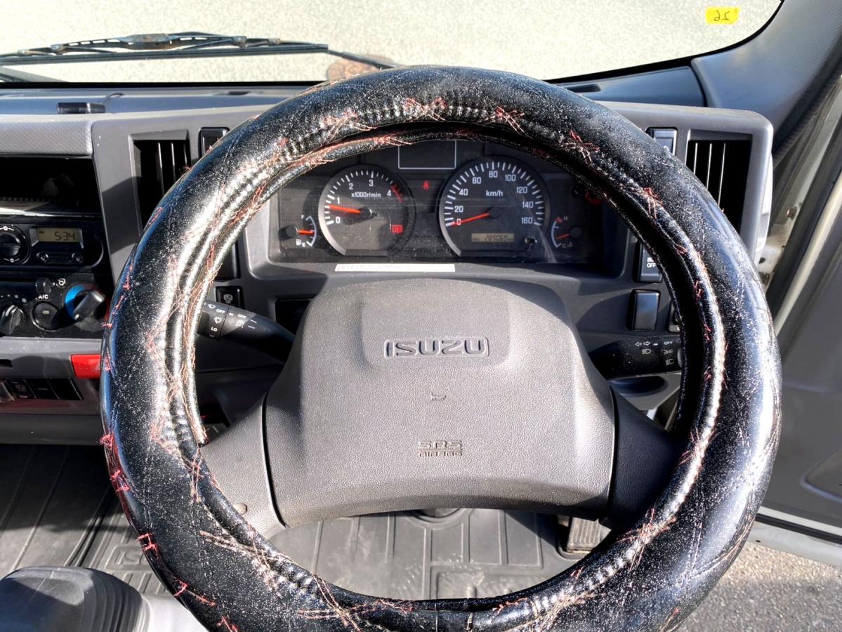 平成27年いすゞエルフ2tアルミバンPG標準ロングTKG-NMR85AN|中古トラックの販売・買取・査定のアイナビ