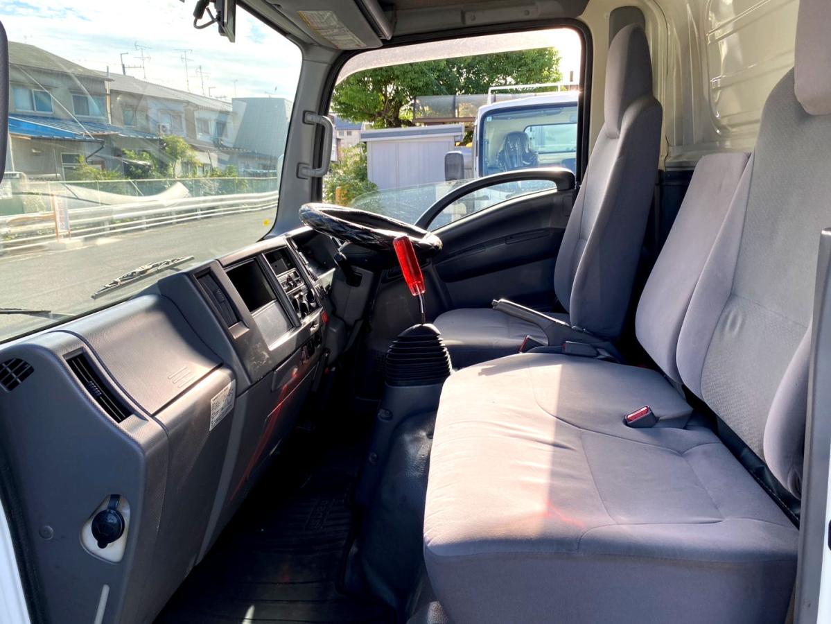 平成27年いすゞエルフ2tアルミバンPG標準ロングTKG-NMR85AN|中古トラックの販売・買取・査定のアイナビ