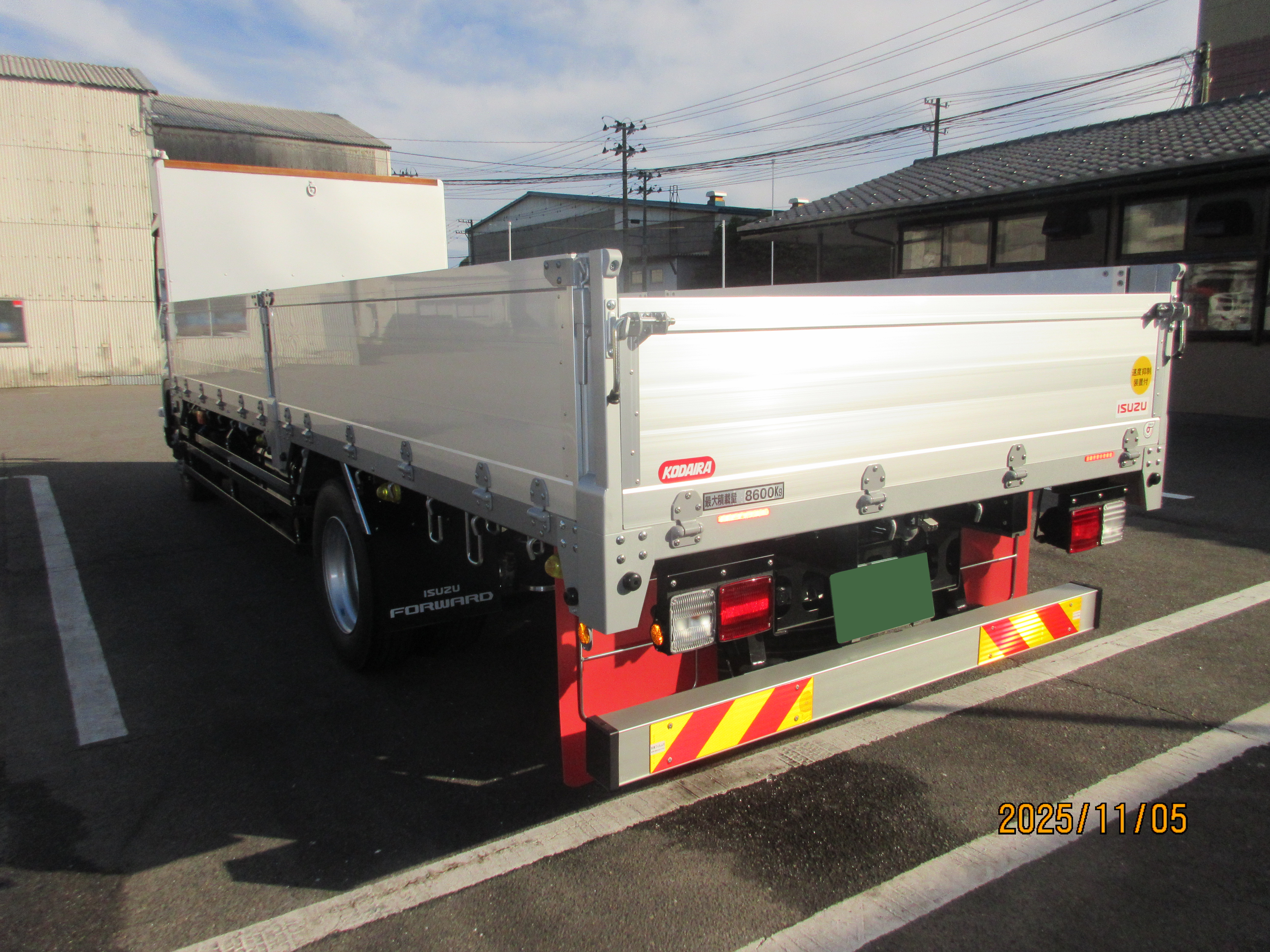 新潟130い7500|中古トラックの販売・買取・査定のアイナビ