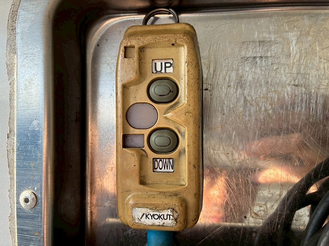 東プレR404A6200ワイド左サイド扉240馬力6速MT|中古トラックの販売・買取・査定のアイナビ