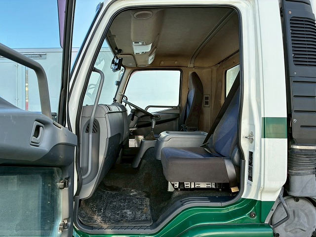 東プレR404A6200ワイド左サイド扉240馬力6速MT|中古トラックの販売・買取・査定のアイナビ