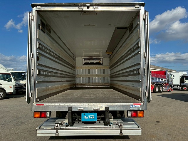 東プレR404A6200ワイド左サイド扉240馬力6速MT|中古トラックの販売・買取・査定のアイナビ