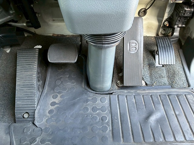 東プレR404A6200ワイド左サイド扉240馬力6速MT|中古トラックの販売・買取・査定のアイナビ