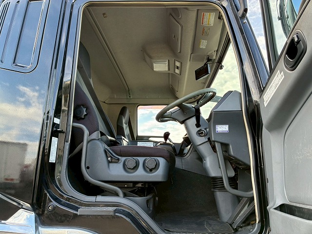 菱重コールドチェーンTU100SAサブエンジンサイド観音扉|中古トラックの販売・買取・査定のアイナビ