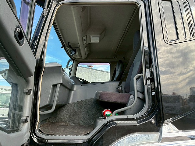 菱重コールドチェーンTU100SAサブエンジンサイド観音扉|中古トラックの販売・買取・査定のアイナビ