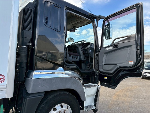 菱重コールドチェーンTU100SAサブエンジンサイド観音扉|中古トラックの販売・買取・査定のアイナビ