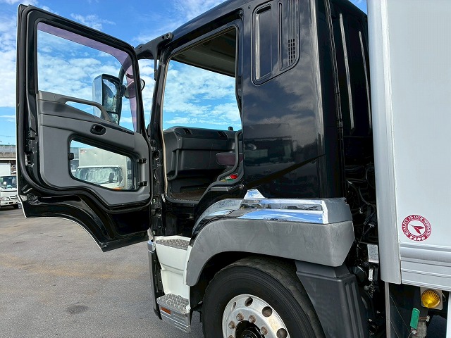 菱重コールドチェーンTU100SAサブエンジンサイド観音扉|中古トラックの販売・買取・査定のアイナビ