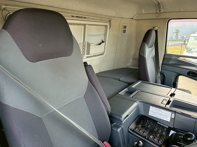 菱重コールドチェーンTU100SAサブエンジンサイド観音扉|中古トラックの販売・買取・査定のアイナビ