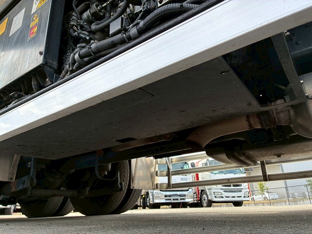 菱重コールドチェーンTU100SAサブエンジンサイド観音扉|中古トラックの販売・買取・査定のアイナビ