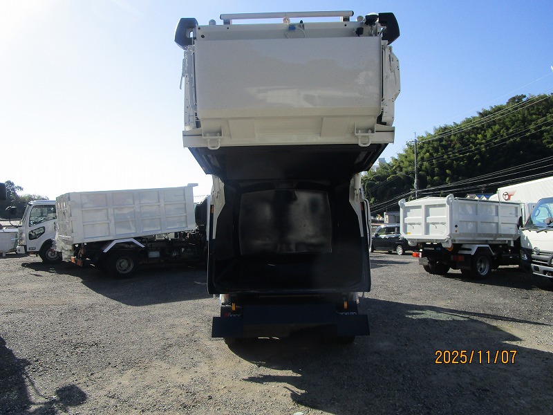 塵芥車 極東開発 回転式 4.7㎥ 未使用車|中古トラックの販売・買取・査定のアイナビ