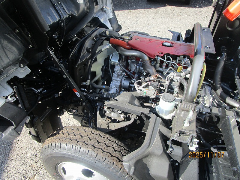 塵芥車 極東開発 回転式 4.7㎥ 未使用車|中古トラックの販売・買取・査定のアイナビ