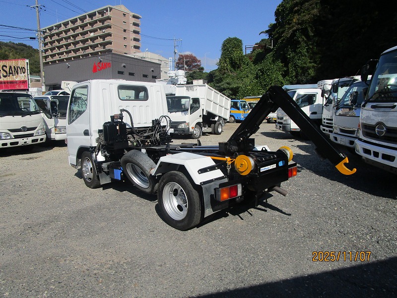 コンテナ専用車 新明和 外装塗装済|中古トラックの販売・買取・査定のアイナビ