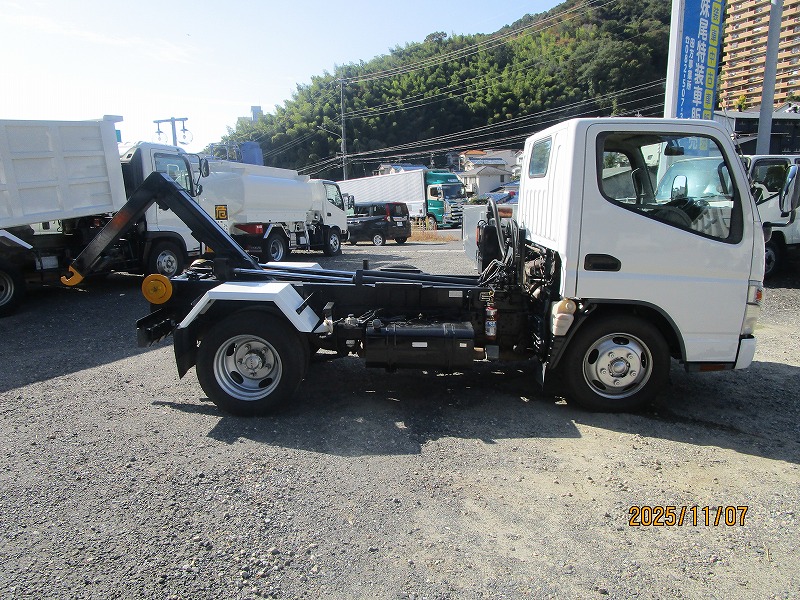 コンテナ専用車 新明和 外装塗装済|中古トラックの販売・買取・査定のアイナビ