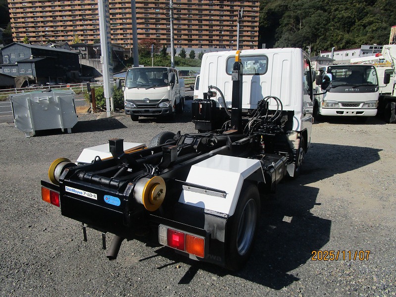 コンテナ専用車 新明和 外装塗装済|中古トラックの販売・買取・査定のアイナビ