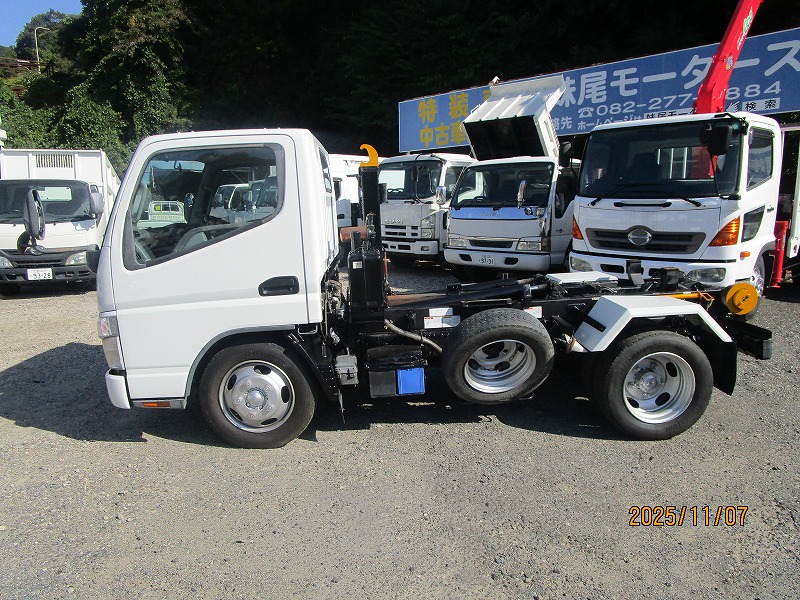 コンテナ専用車 新明和 外装塗装済|中古トラックの販売・買取・査定のアイナビ