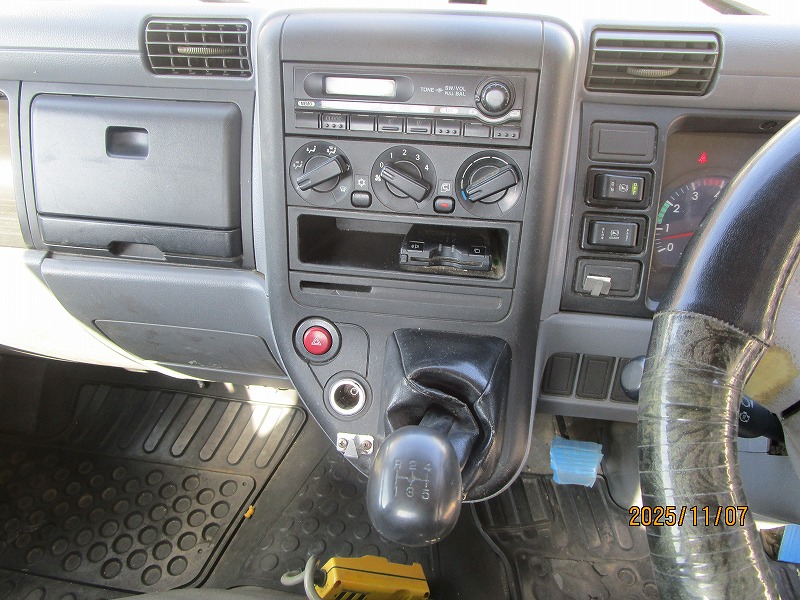 コンテナ専用車 新明和 外装塗装済|中古トラックの販売・買取・査定のアイナビ