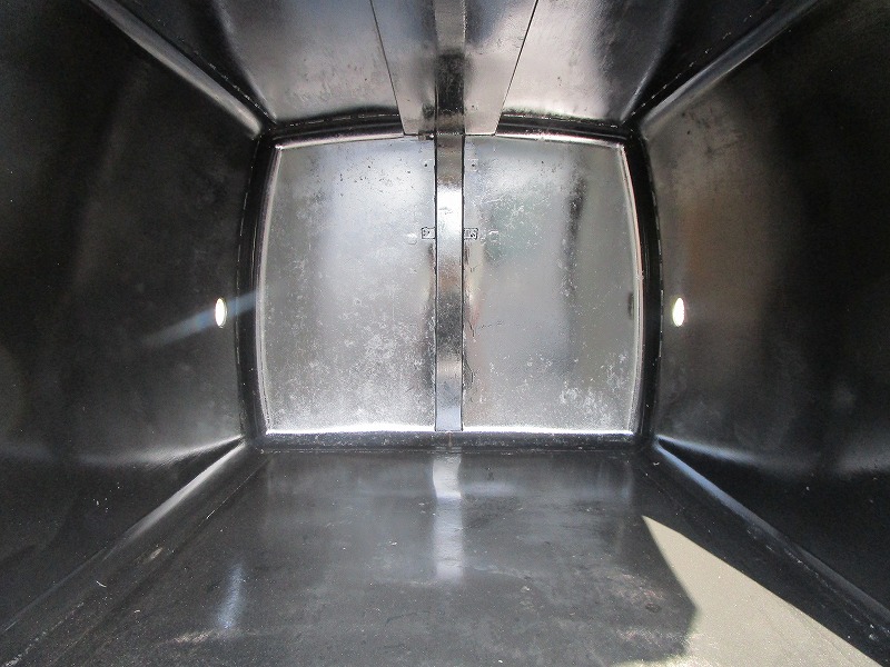 塵芥車 極東開発 回転式 4.3㎥|中古トラックの販売・買取・査定のアイナビ