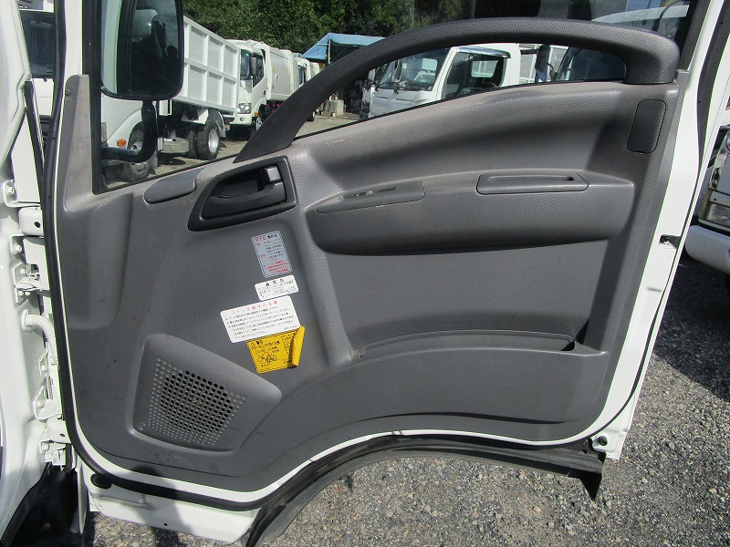 塵芥車 極東開発 回転式 4.3㎥|中古トラックの販売・買取・査定のアイナビ