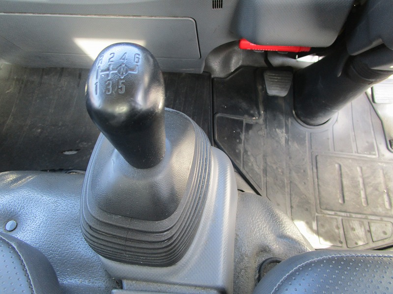 塵芥車 極東開発 回転式 4.3㎥|中古トラックの販売・買取・査定のアイナビ