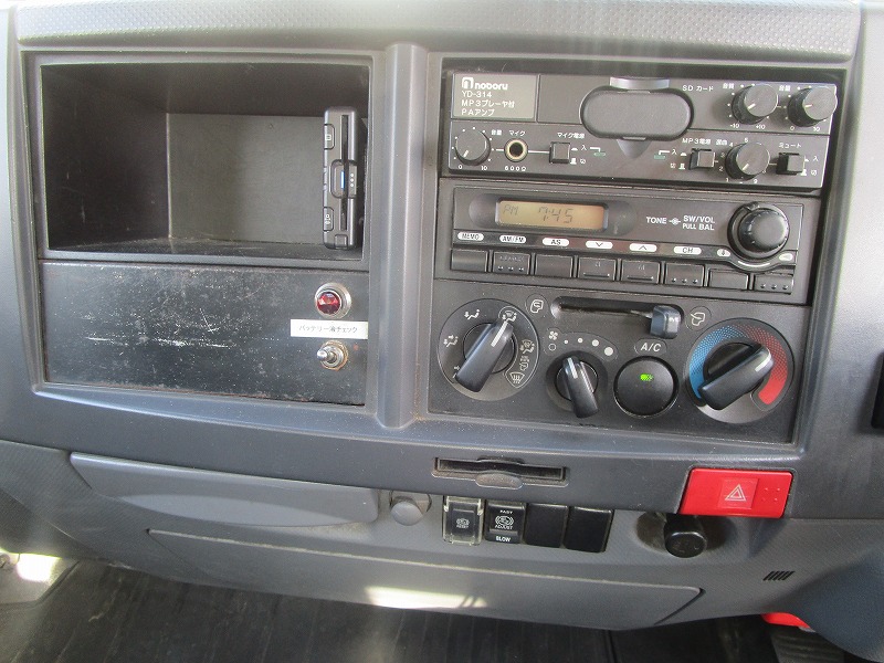 塵芥車 極東開発 回転式 4.3㎥|中古トラックの販売・買取・査定のアイナビ