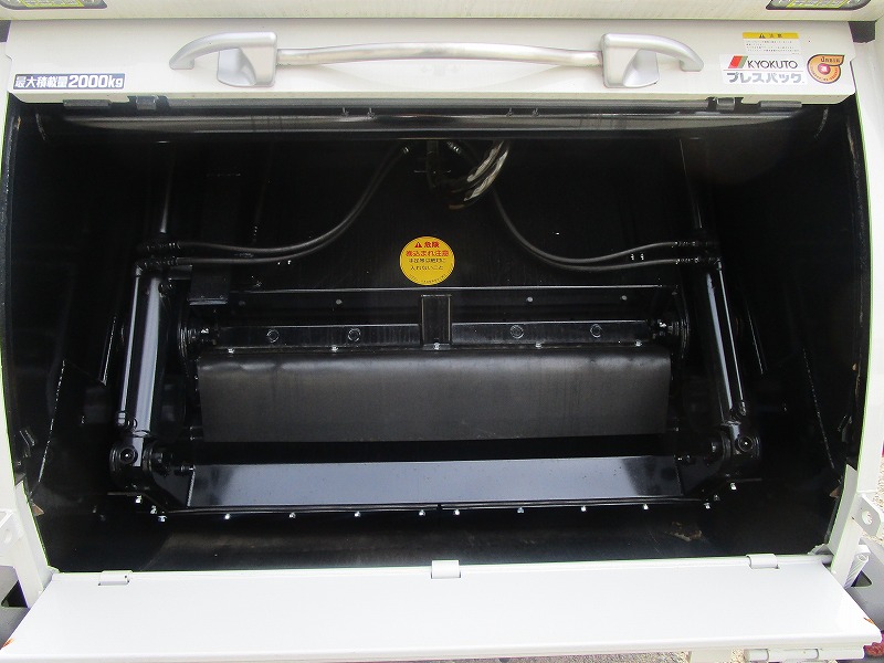 塵芥車 極東開発 プレス式 4.6㎥ 未使用車|中古トラックの販売・買取・査定のアイナビ