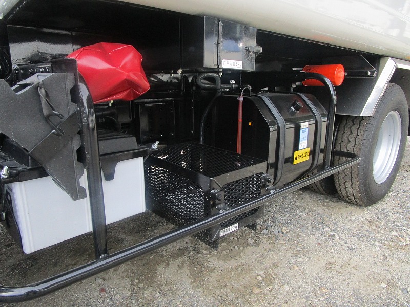 塵芥車 極東開発 プレス式 4.6㎥ 未使用車|中古トラックの販売・買取・査定のアイナビ