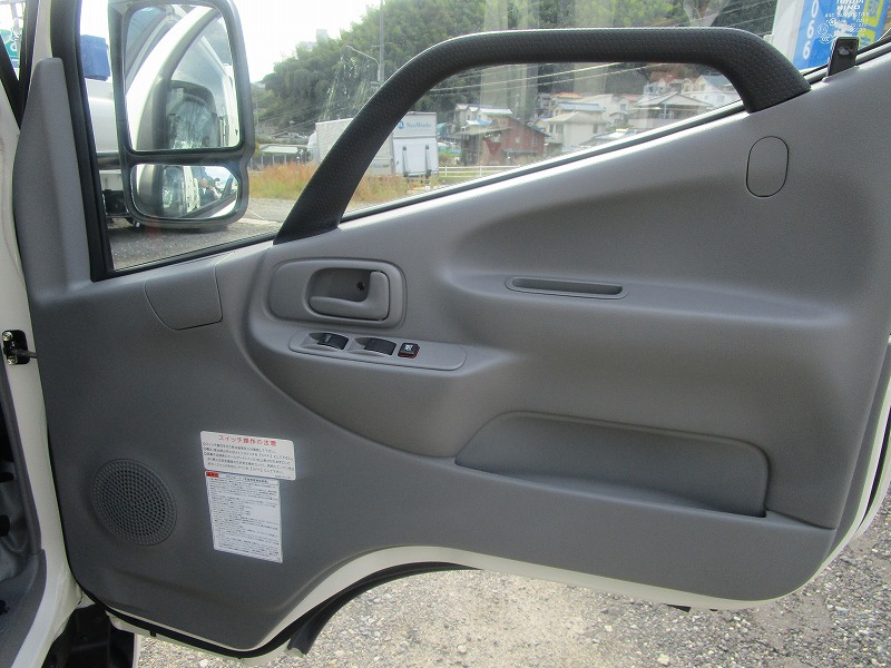 塵芥車 極東開発 プレス式 4.6㎥ 未使用車|中古トラックの販売・買取・査定のアイナビ