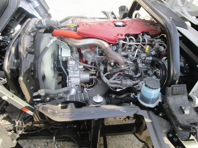 タンク車 極東開発 4KL 3室 未使用車|中古トラックの販売・買取・査定のアイナビ