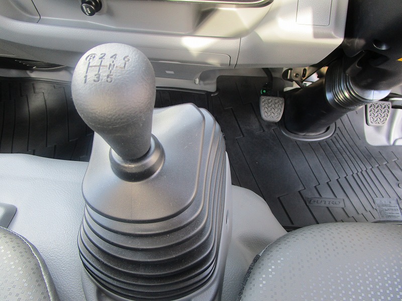 タンク車 極東開発 4KL 3室 未使用車|中古トラックの販売・買取・査定のアイナビ