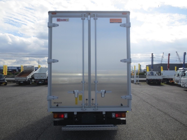 日野デュトロ標準ロングドライバン|中古トラックの販売・買取・査定のアイナビ