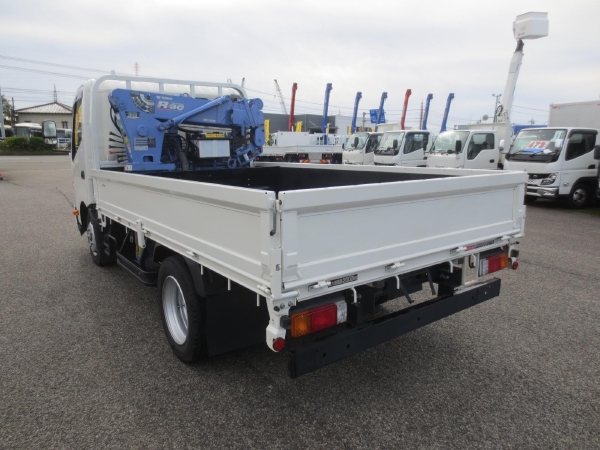 日野デュトロ簡易クレーン付|中古トラックの販売・買取・査定のアイナビ