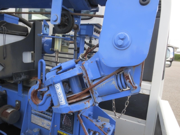 日野デュトロ簡易クレーン付|中古トラックの販売・買取・査定のアイナビ