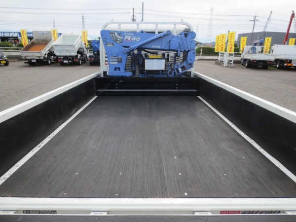 日野デュトロ簡易クレーン付|中古トラックの販売・買取・査定のアイナビ