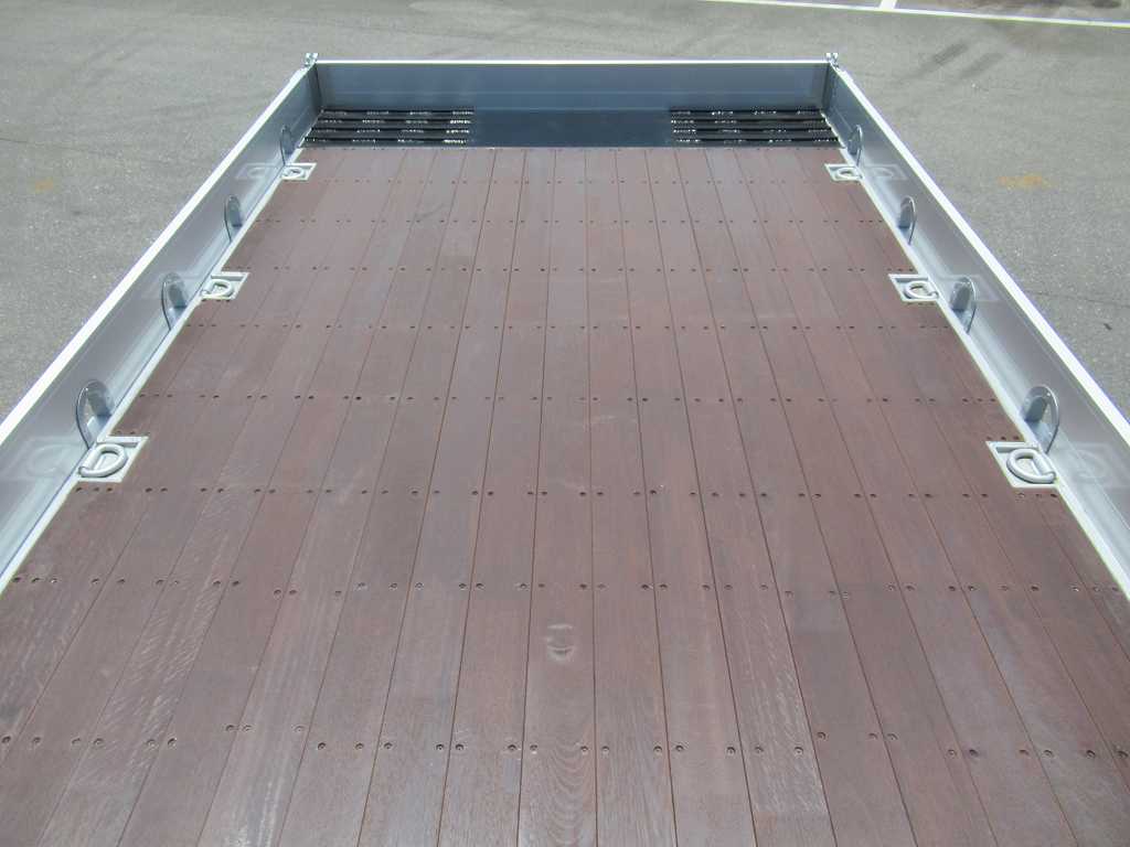 セルフクレーン ユニック 4段 ウィンチ 後輪エアサス 380PS|中古トラックの販売・買取・査定のアイナビ