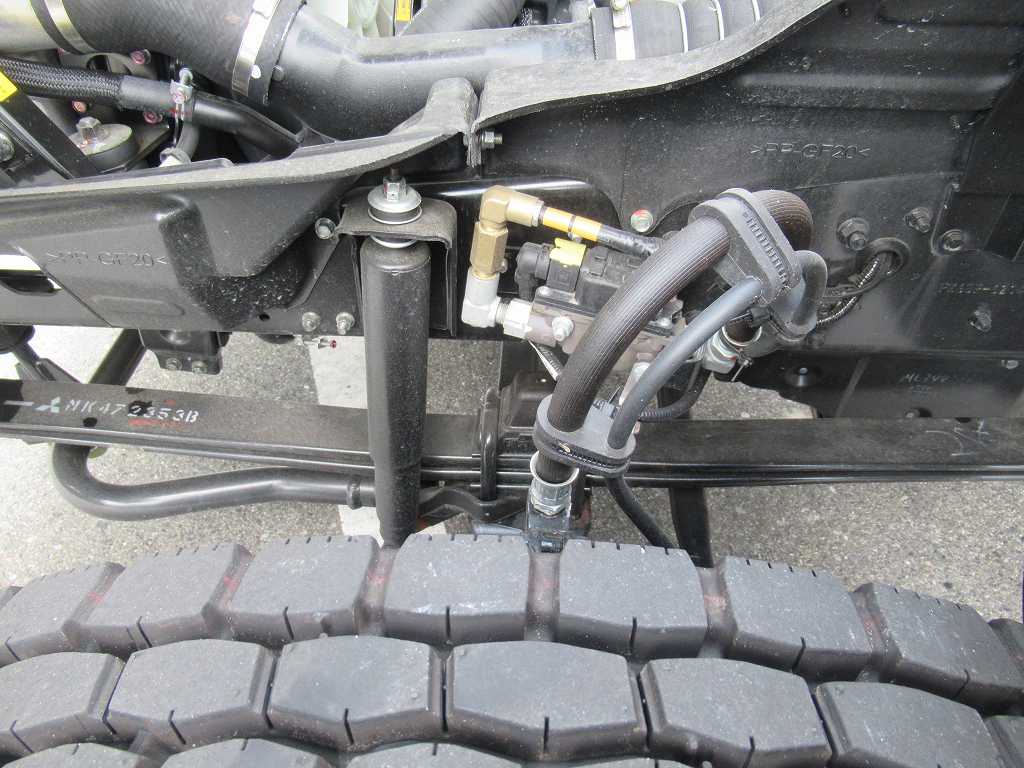 ★240PS パブコ 6200 ワイド エアサス 6速|中古トラックの販売・買取・査定のアイナビ