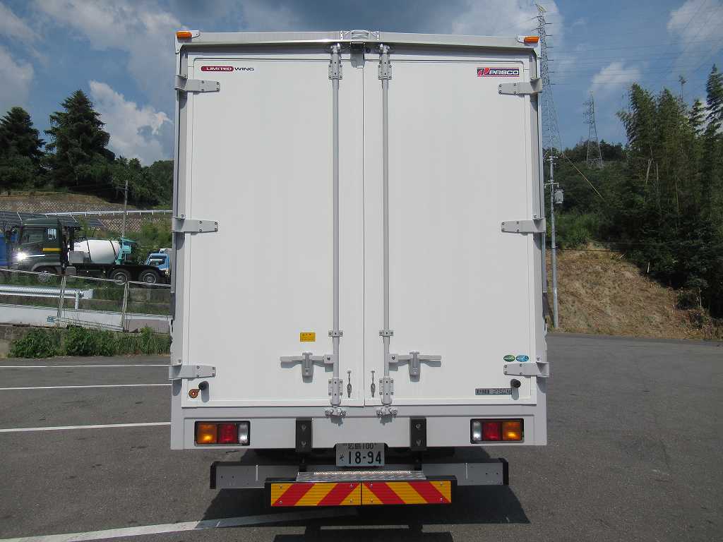 ★240PS パブコ 6200 ワイド エアサス 6速|中古トラックの販売・買取・査定のアイナビ