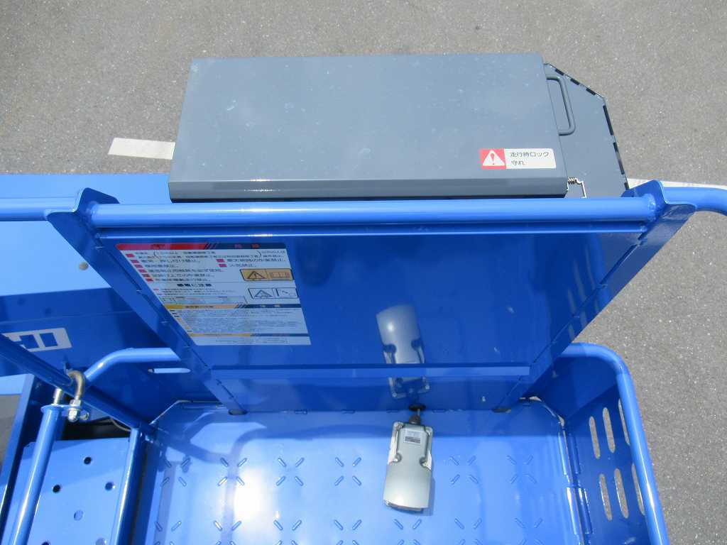 未使用車 アイチ 12.1m 高所作業車 6速 作業床荷重200㎏|中古トラックの販売・買取・査定のアイナビ